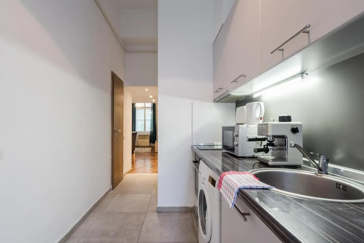 Robinia Downtown Apartment Budapest