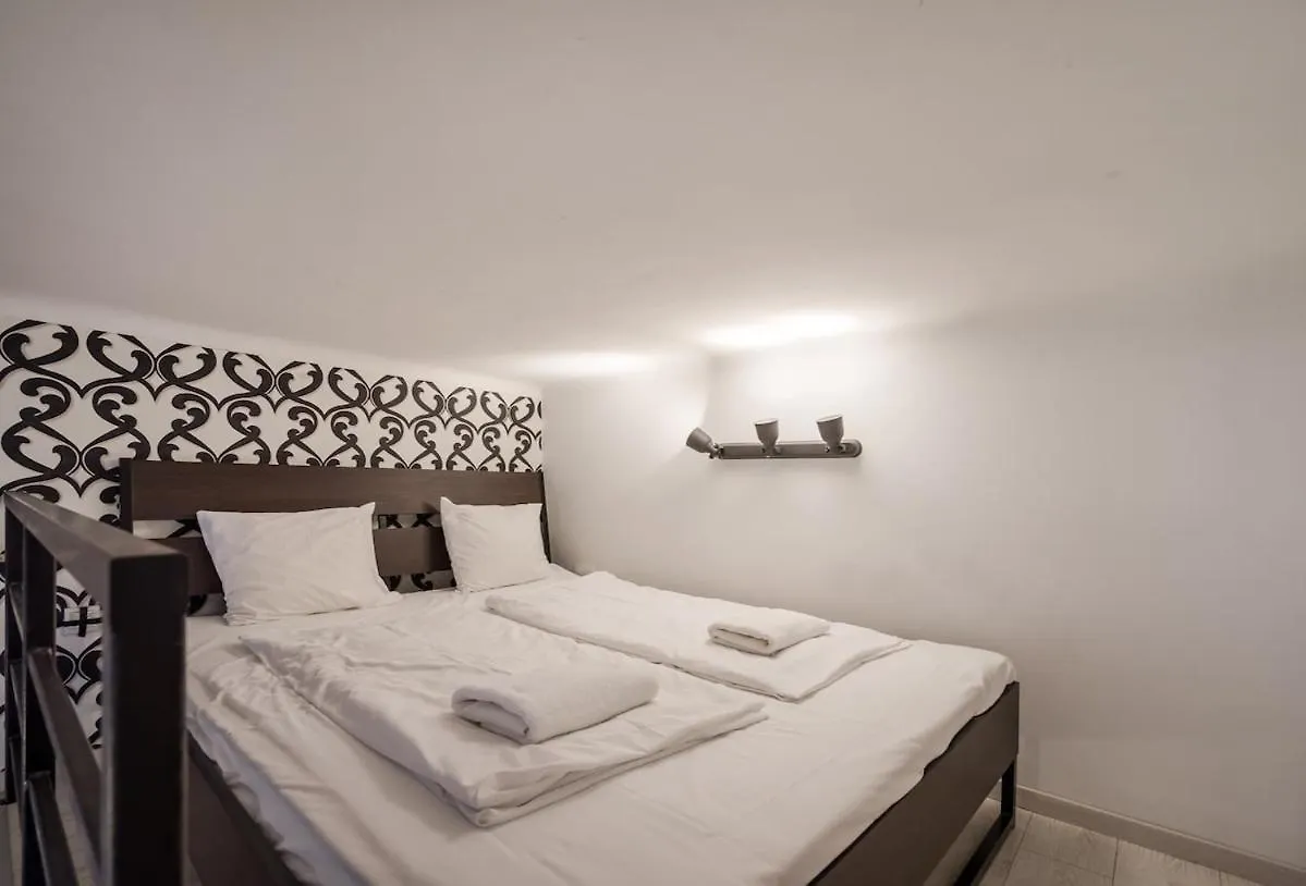 Robinia Downtown Apartment Budapest